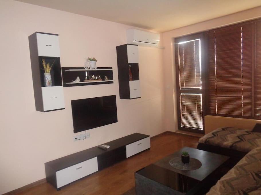 Home Relax Varna Bagian luar foto