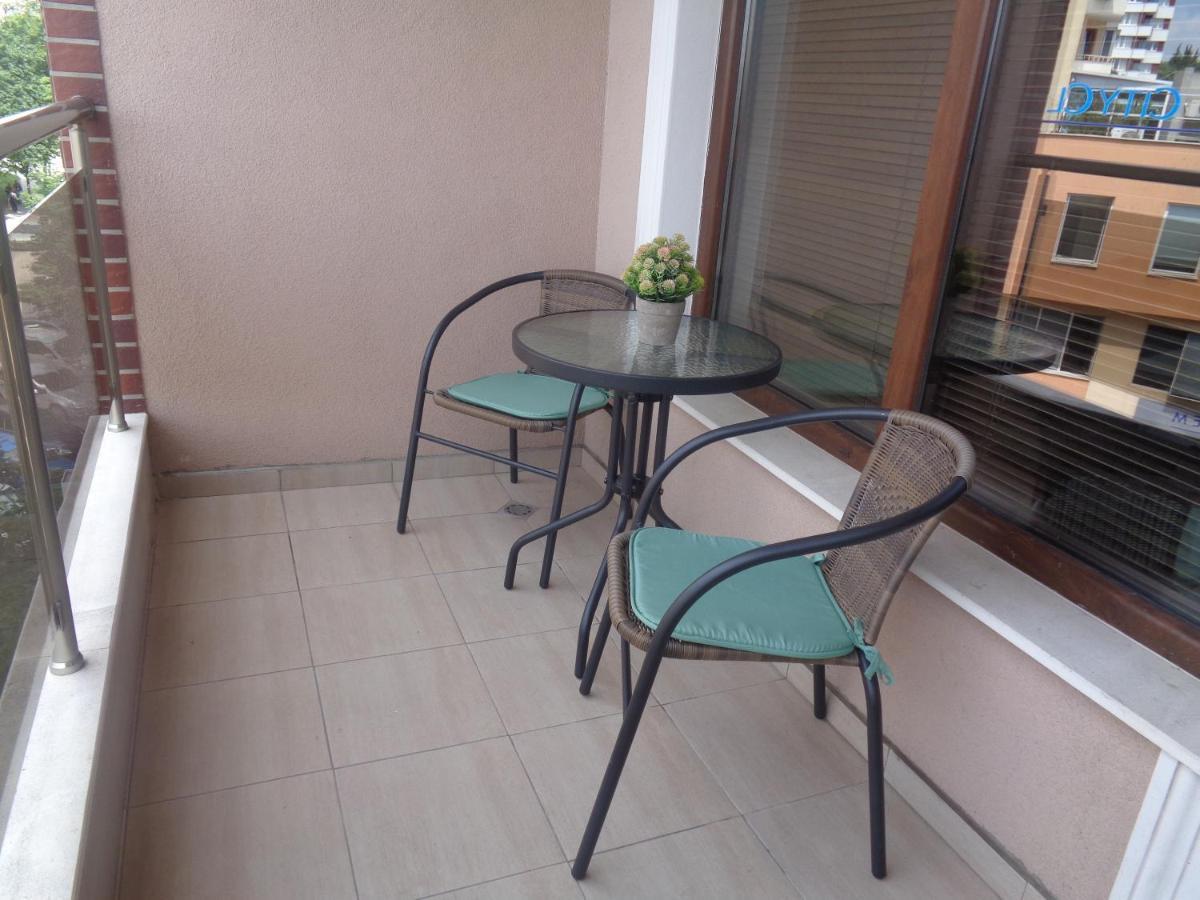 Home Relax Varna Bagian luar foto